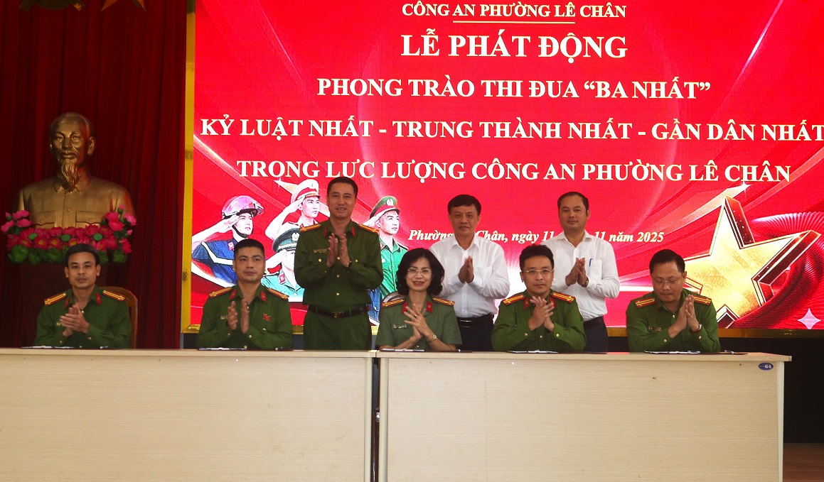 Công an phường Lê Chân phát động phong trào thi đua “Ba nhất”: Kỷ luật nhất - Trung thành nhất - Gần dân nhất